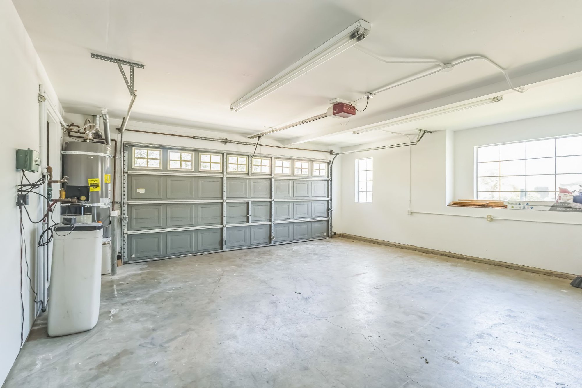 After: Garage — Garlic House, Gilroy CA