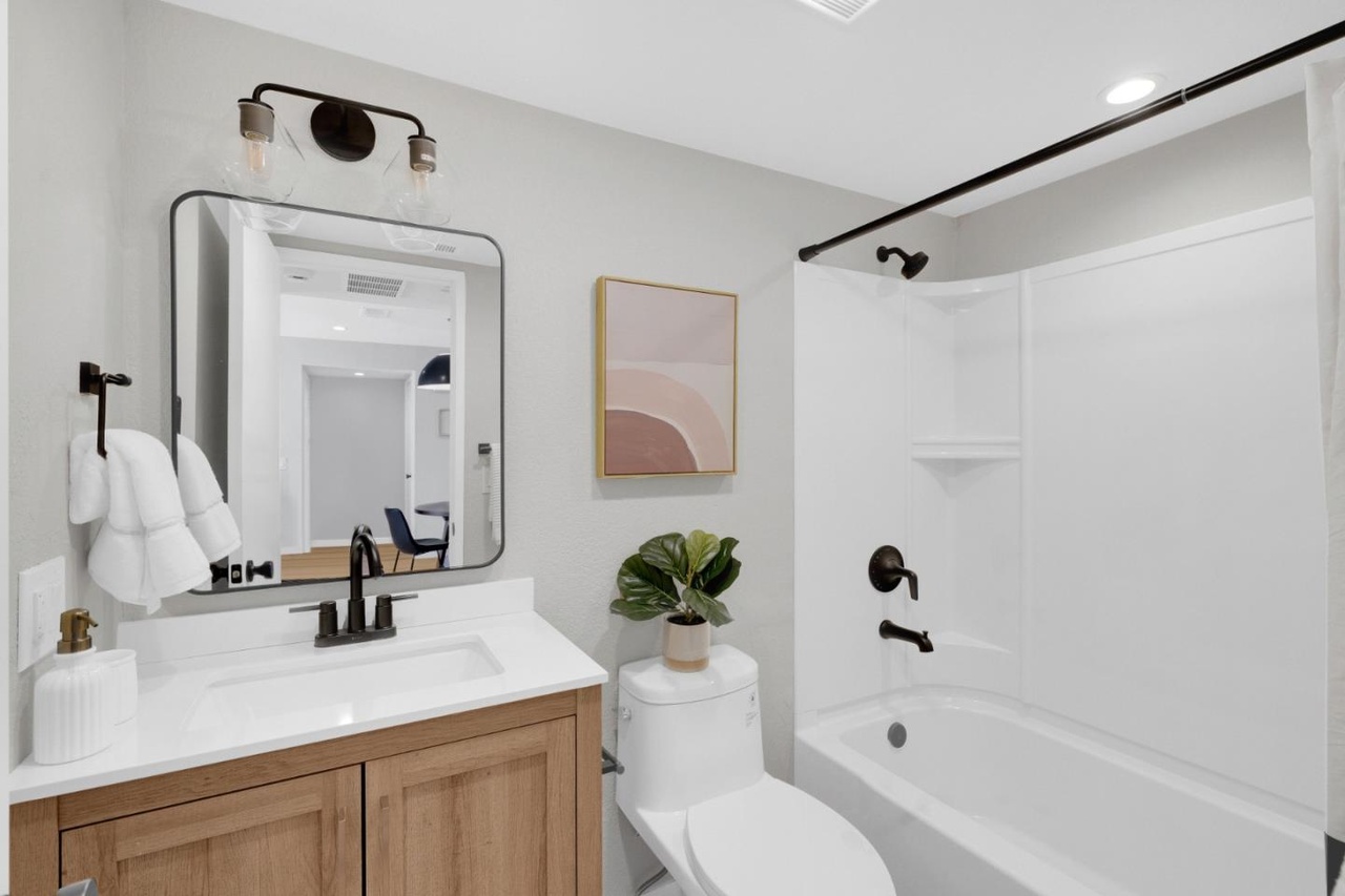 After: Bathroom 1 — Pack Rat Condo, Fremont CA