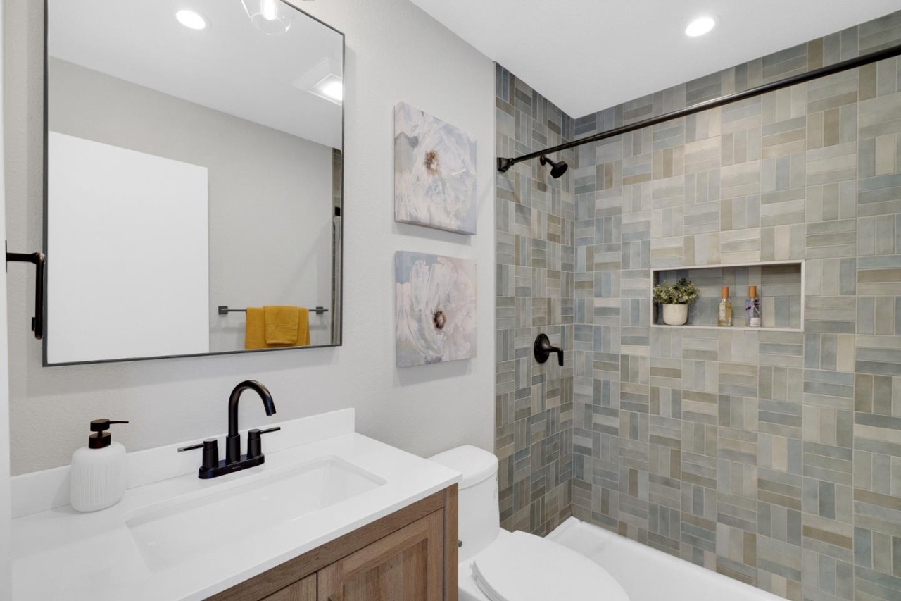 After: Bathroom 2 — Pack Rat Condo, Fremont CA